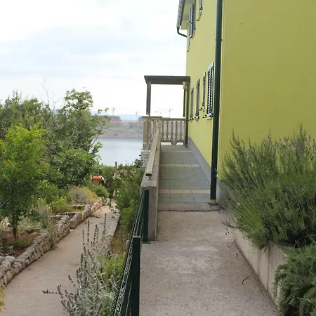 Primavera Omisalj Exterior photo