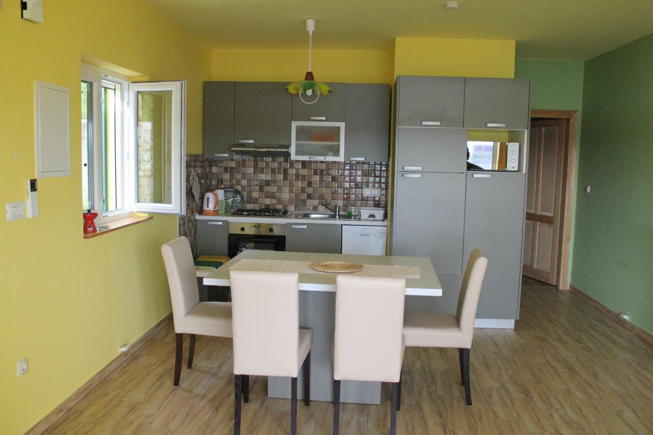 Primavera Apartment *